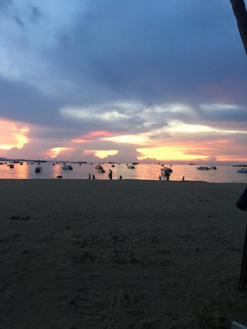 View Talay 1B Studio Pattaya Exterior photo
